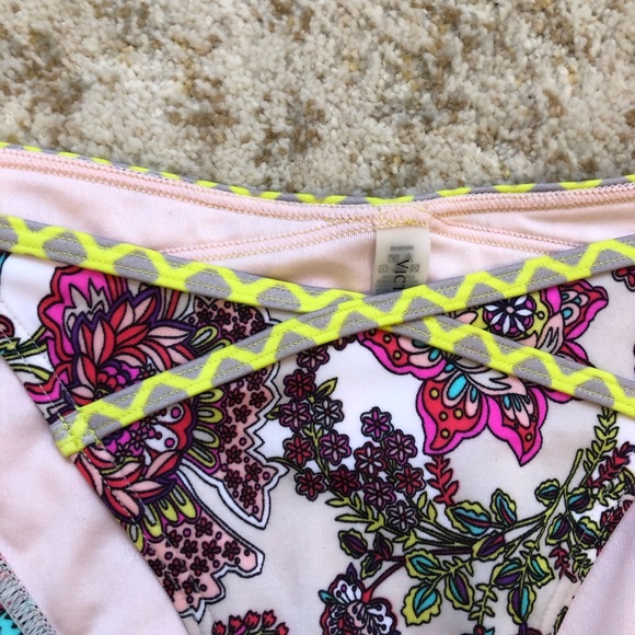 Victoria’s Secret V Front Tie Bikini Bottoms Neon Paisley XS - Picture 2 of 6